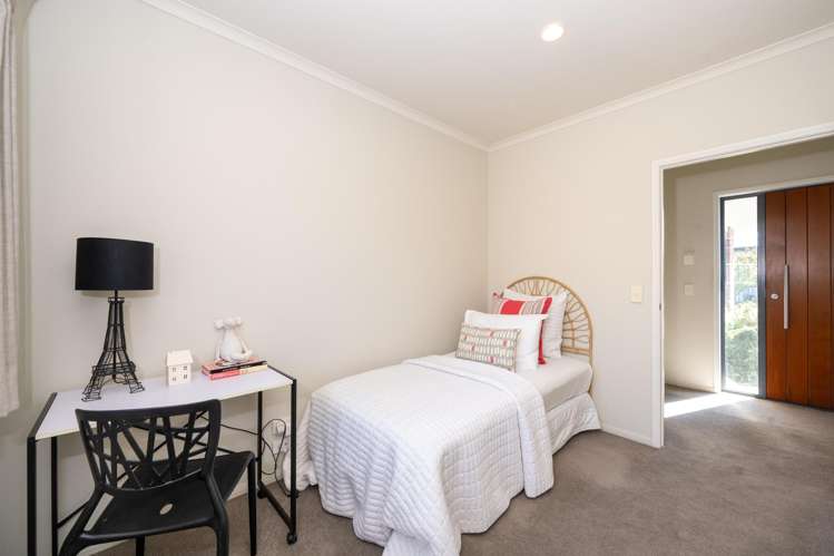 25 Arbuckle Road Frimley_15