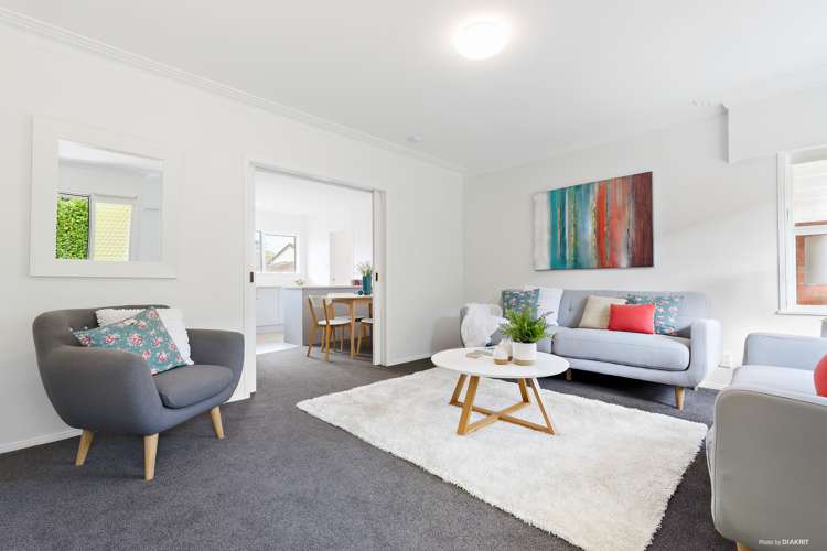 2/30 Campbell Road Onehunga_3