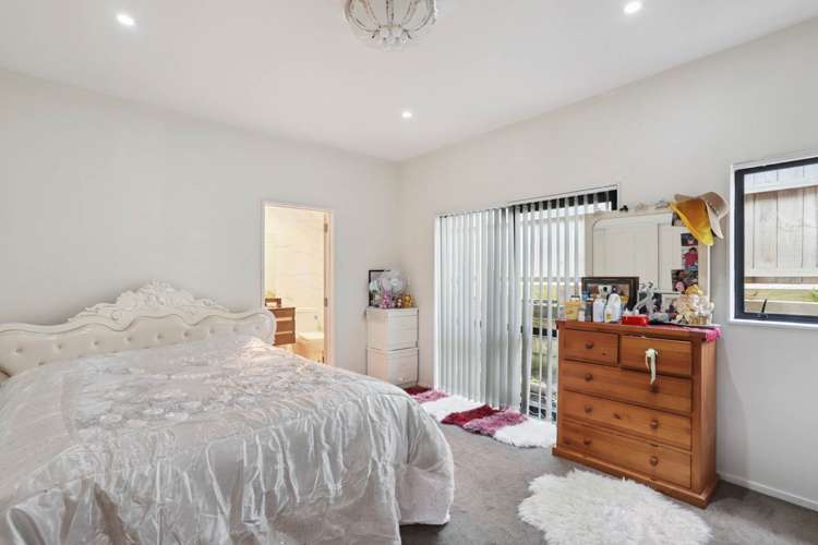 7 Mataki Way Glen Eden_11