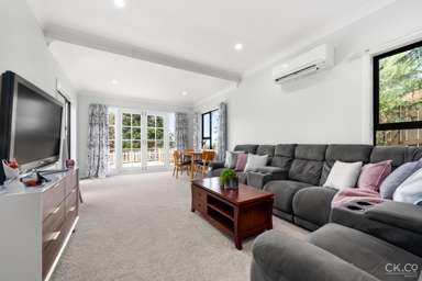 24 Miromiro Rd_2