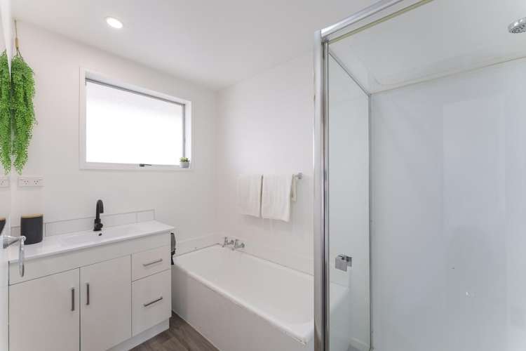 2/17b Prestons Road Redwood_10