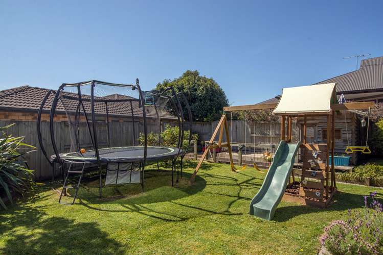 15 Devoy Drive Owhata_18