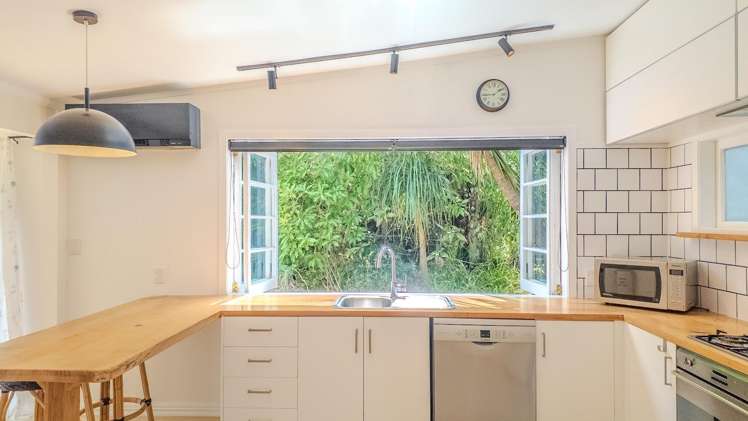 7 Frank Street Oneroa_6