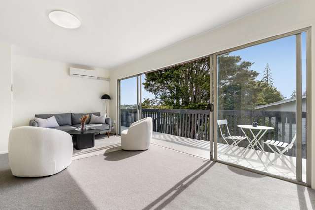 1/1 Nea Place Hillcrest_4