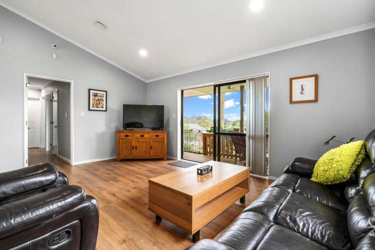 94 Kamara Road Glen Eden_9