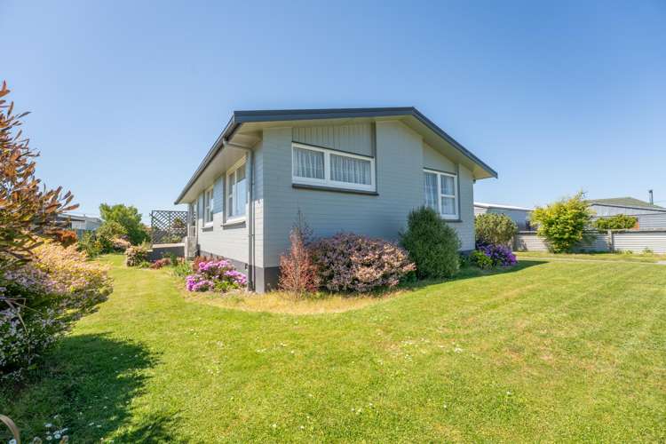 2 Balmoral Street Waimate_24
