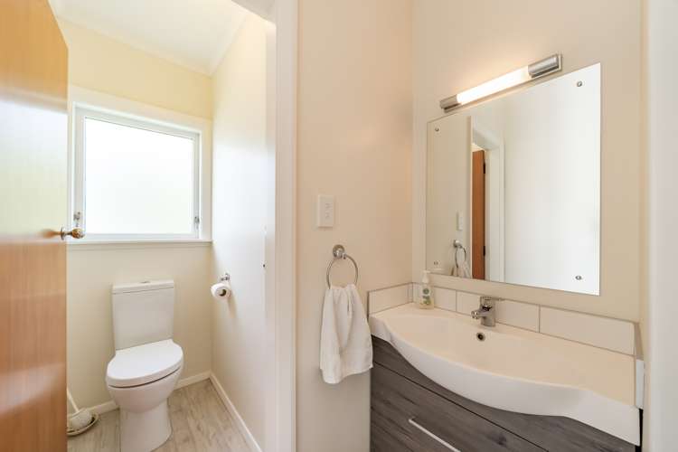 70 Queens Grove Lower Hutt_21