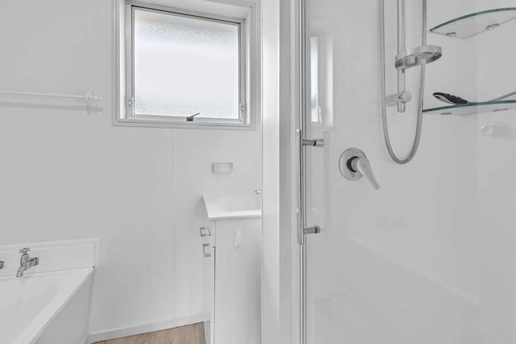 66 Oakley Crescent Hornby_10