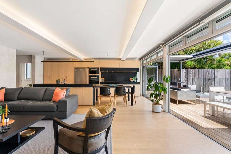 8 Livingstone Street Westmere_3