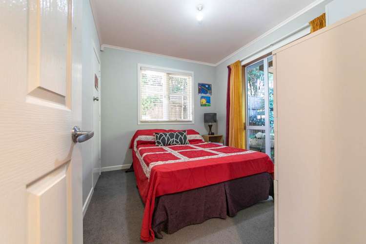 36 Atkinson Road Titirangi_11