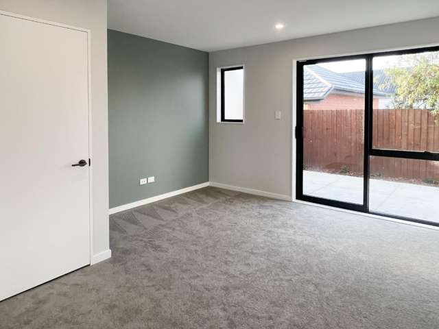 4/16 Short Street Waltham_3