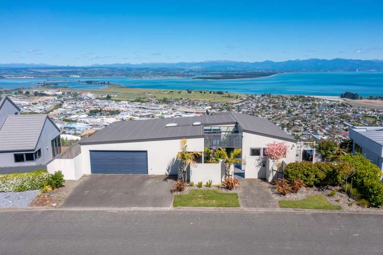 348 Princes Drive Britannia Heights_3