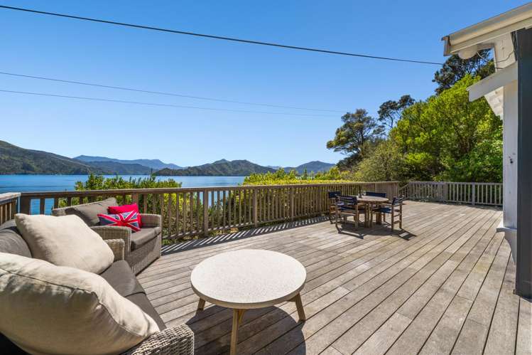 2787 Queen Charlotte Drive Queen Charlotte Sound_26