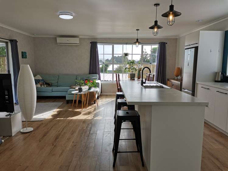 9 Whaka Road Maungaturoto_1