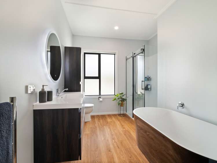 18 Crest Street Tainui_10