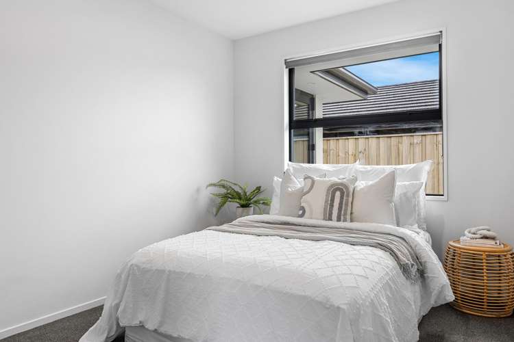 167 Faringdon Boulevard Rolleston_9