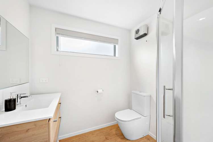 2/5 Taine Street Taita_11