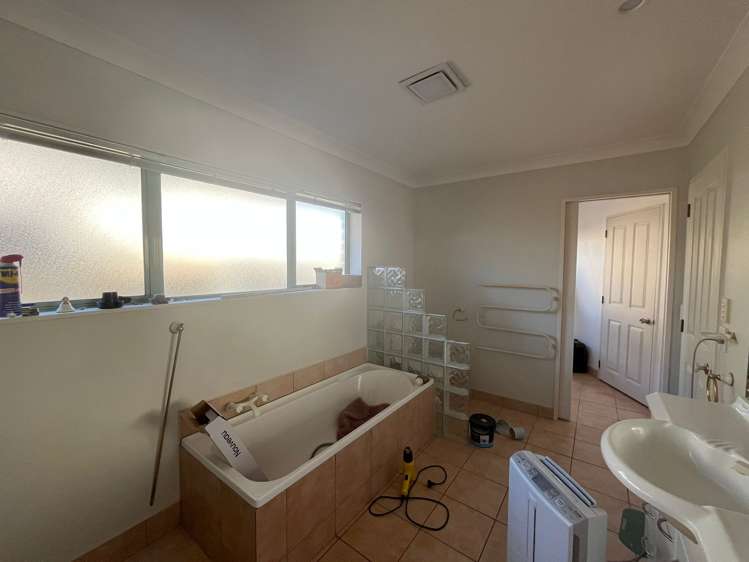 10B Nadine Place Mangere Bridge_26