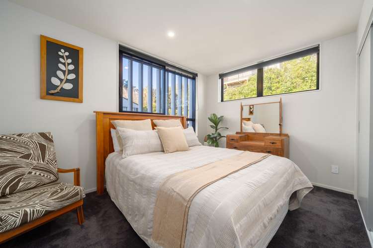 1/6 Bushland Grove Paparangi_11