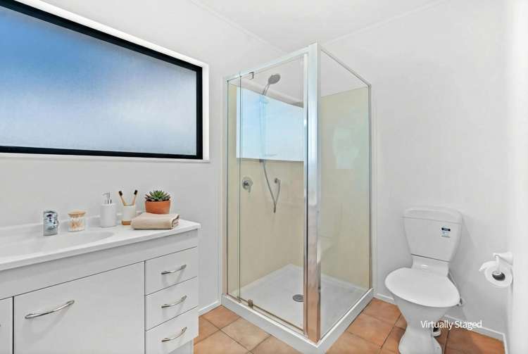 8 Greenview Way Te Kamo_8