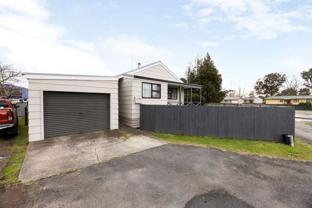 71a Kahikatea Drive Melville_1