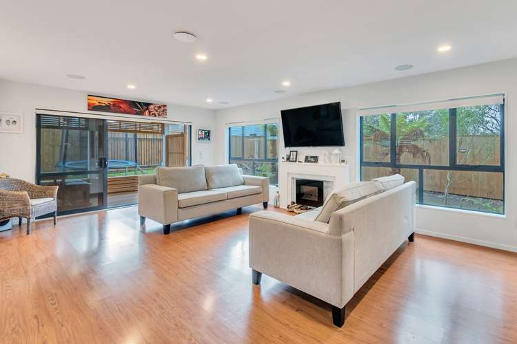 7a Roberts Road Te Atatu South_13