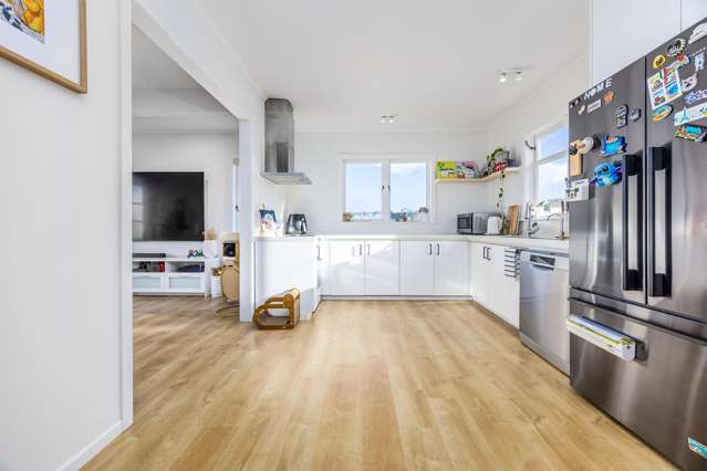 7 Chamberlain Road Massey_3