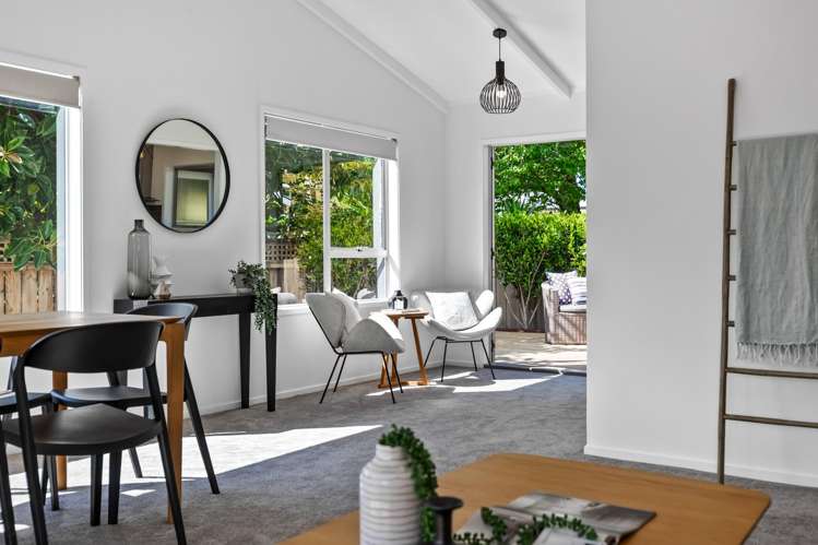 2/25 Lucinda Place Glen Eden_4