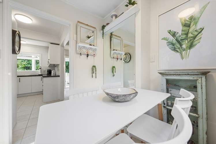 1/2 Heathcote Road Castor Bay_8