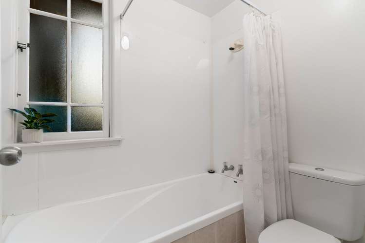 37 Fowlds Avenue Sandringham_12