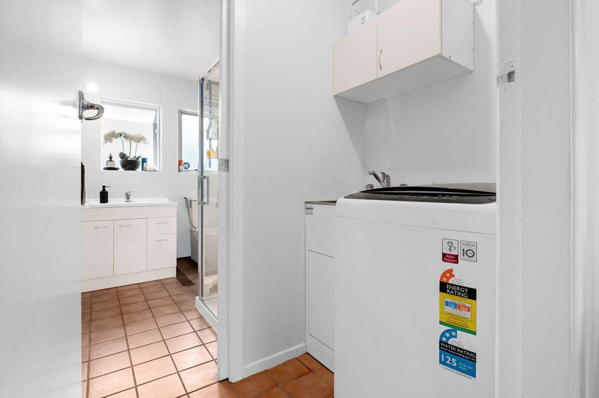 3/25A Abbotsford Street_4