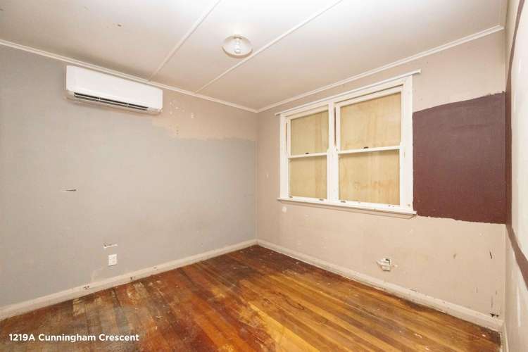 1213–1225 Cunningham Crescent Mayfair_38