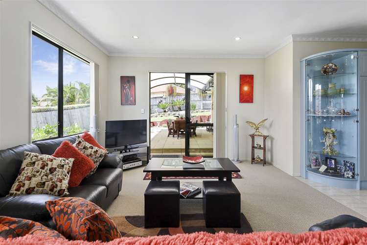 16 Leafield Crescent Henderson_9