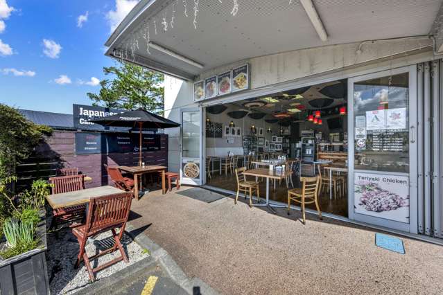 7 and 8/329A Main Road Huapai_1