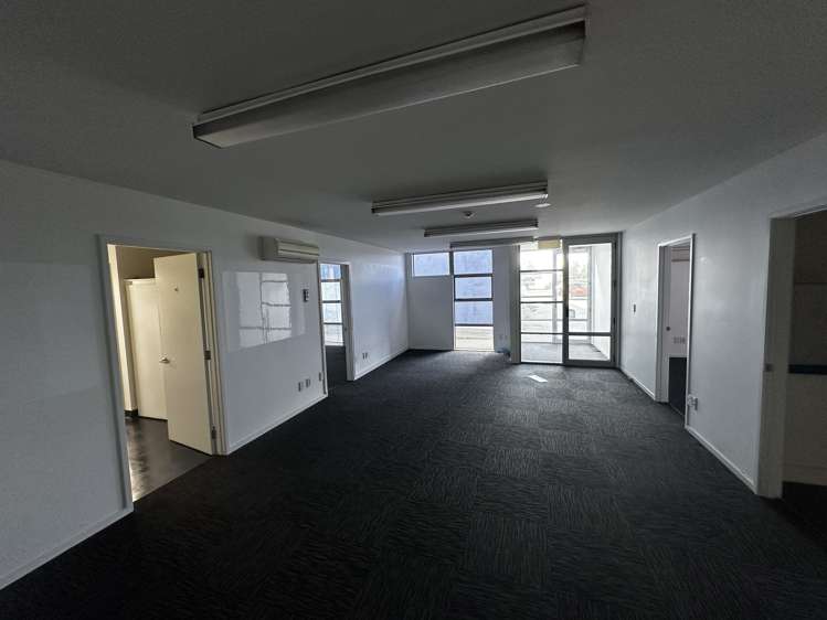 33 Portsmouth Drive South Dunedin_2