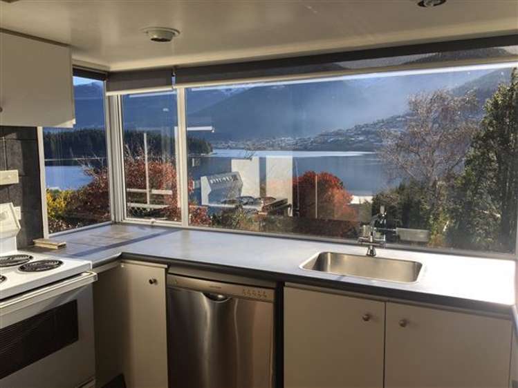 598 Peninsula Road Kelvin Heights_1