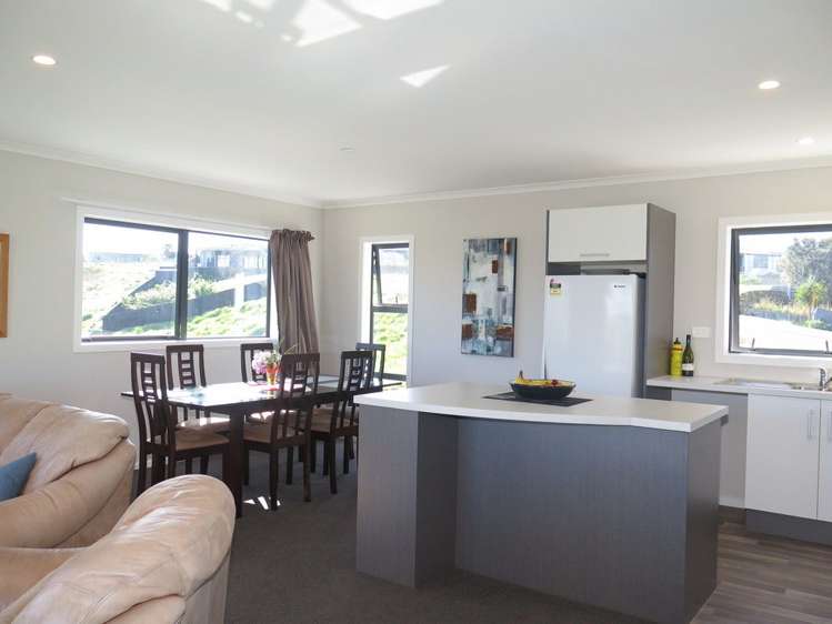 1 Seabreeze Way Raglan_5