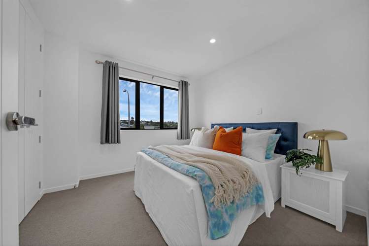 2/112 Moore Street Howick_11