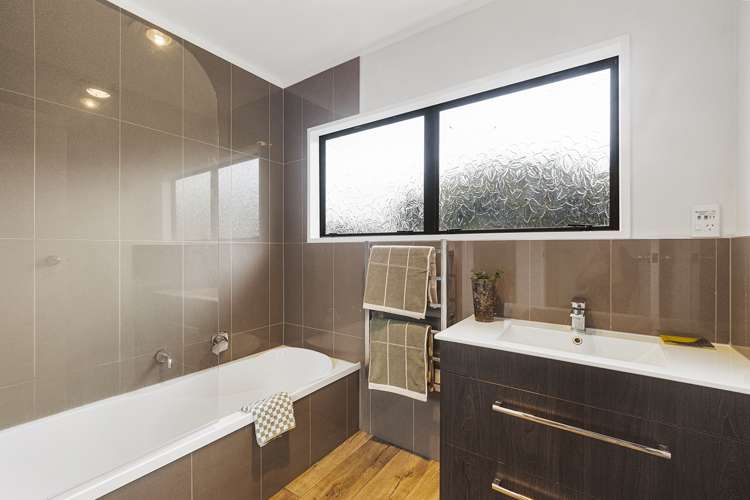 10 Sewell Place Leamington_12