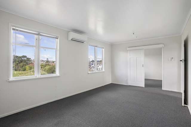 Tidy 2 bedroom Unit in Avondale