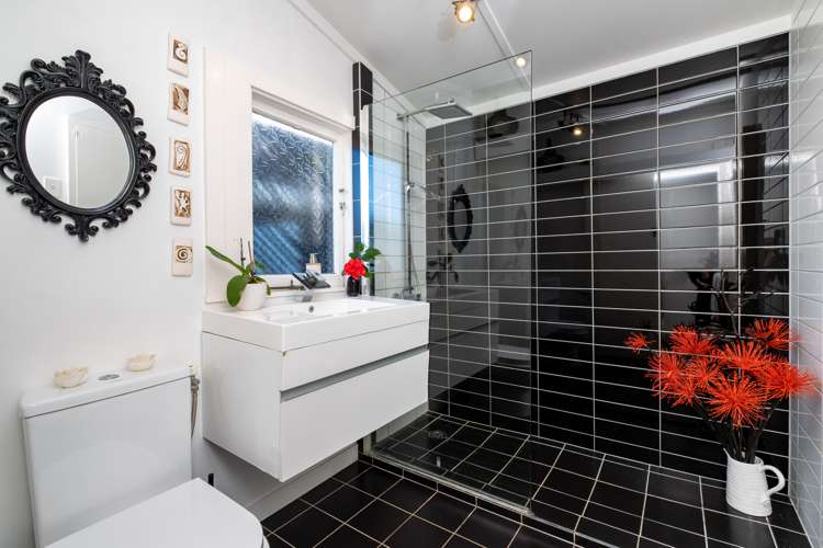102 Beach Road Haumoana_3