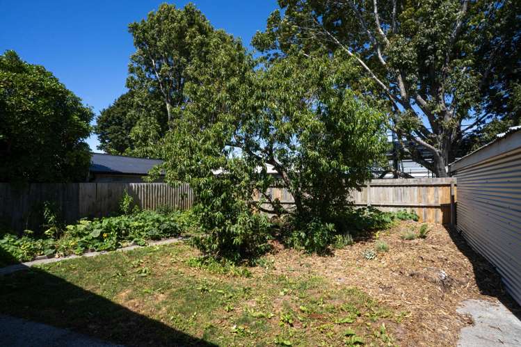 55 Woodbury Street Russley_24