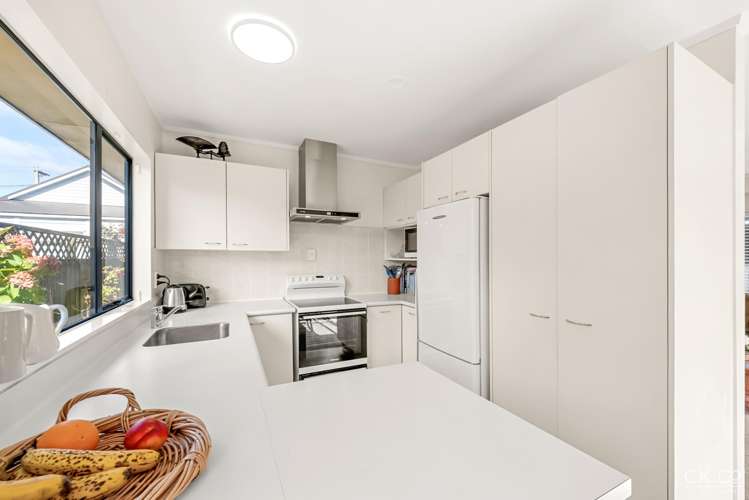 2/9 Atiawa Street Petone_6