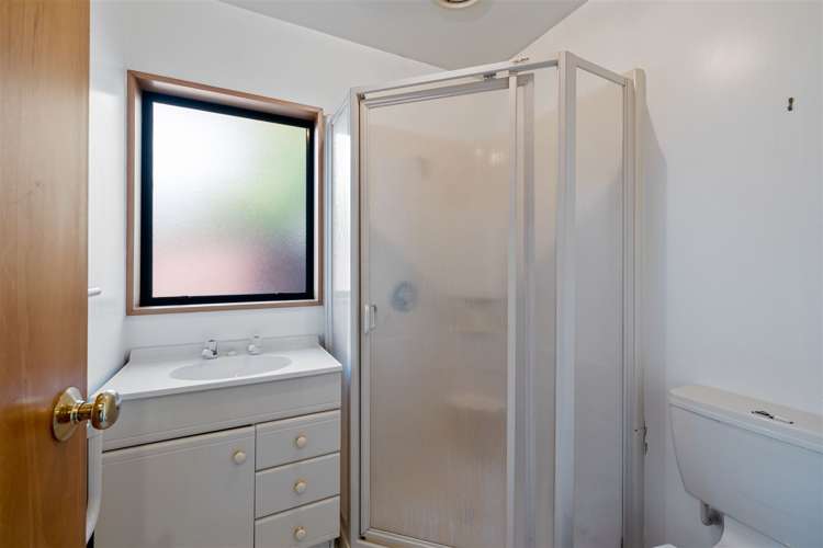 2 Kinleys Lane Saint Albans_11