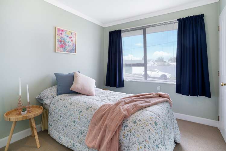 2a Jones Place Masterton_11