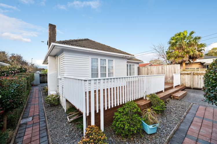 685 Hillsborough Road Mount Roskill_20