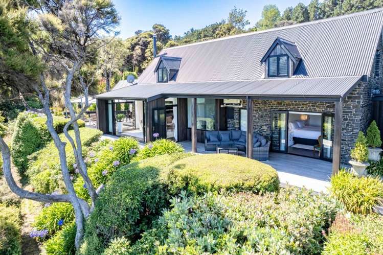 6890 Christchurch Akaroa Road Takamatua_83