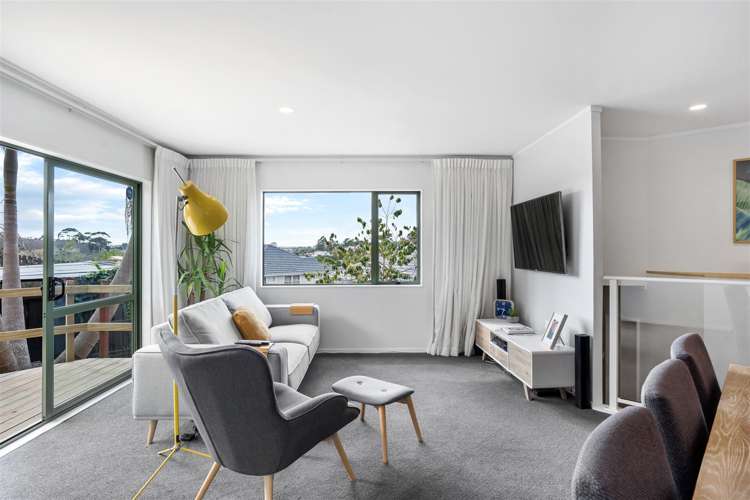 2/43 Lingfield Street Glenfield_3