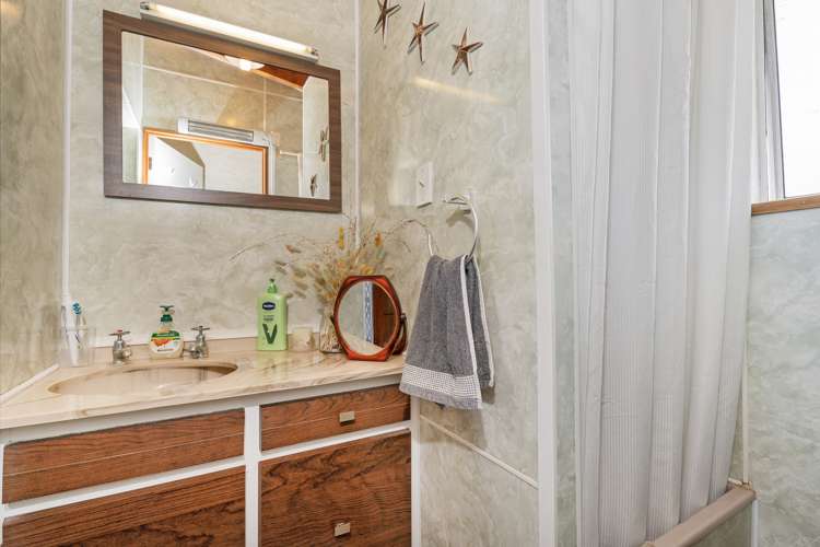 8 Oyster Drive Cooks Beach_10