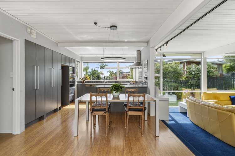 24 Surville Place Mairangi Bay_8